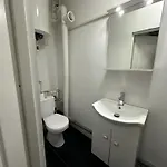 Private Entrance Cozy Apartman Bukarest