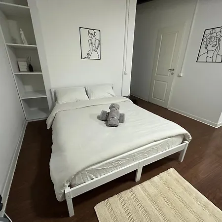 Private Entrance Cozy * Бухарест