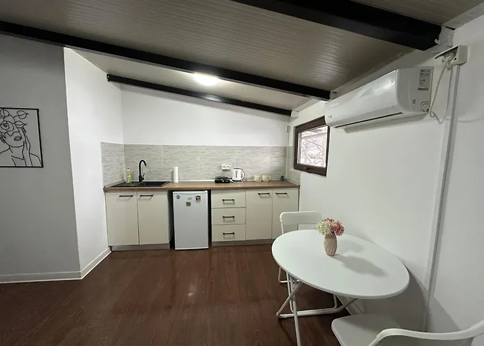 Private Entrance Cozy 아파트