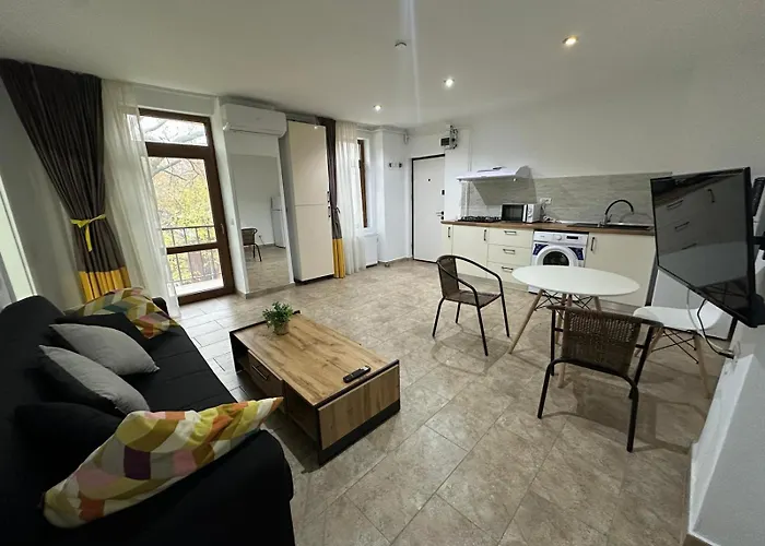 Private Entrance Cozy * Bucharest