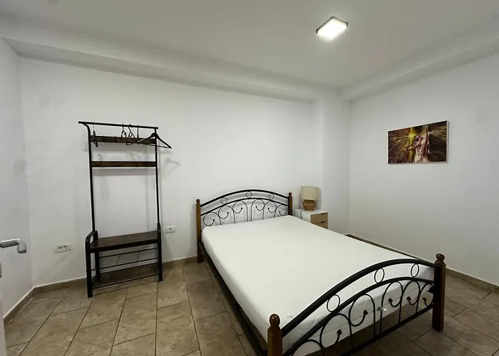 Private Entrance Cozy Апартаменти *